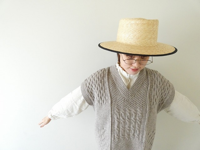 ナチュラルカラーウール柄編みニットベスト