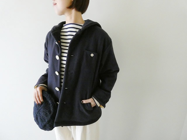 HAYATE・軽くあたたかいフリースのアウター セーラー衿ジャケット