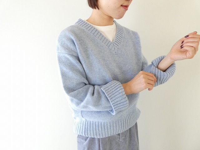 ラムカシミヤ Vネックプルオーバー