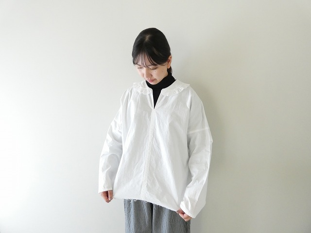 バルキーシーチング薄手フリルプルオーバーブラウス