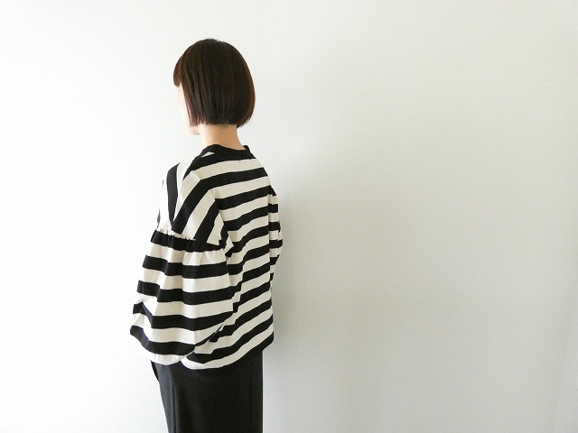 UNIVERSAL SEVEN(ユニヴァーサル セブン) 度詰め天竺ボーダーギャザーパフプルオーバーの商品画像9