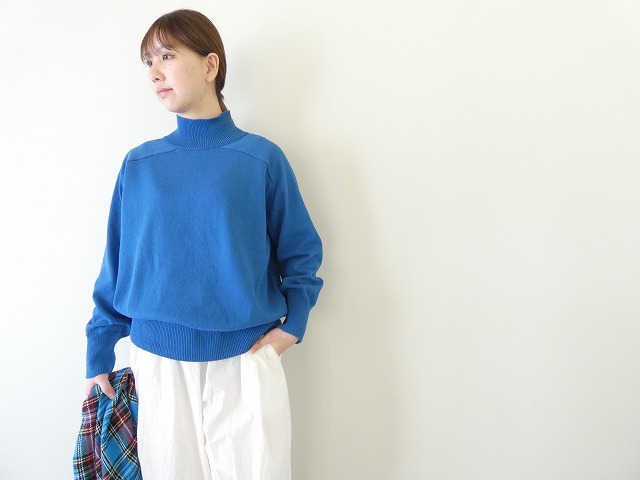 コットンコードハイネックプルオーバー