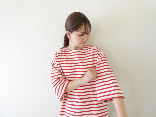 クルーネックショートスリーブプルオーバー