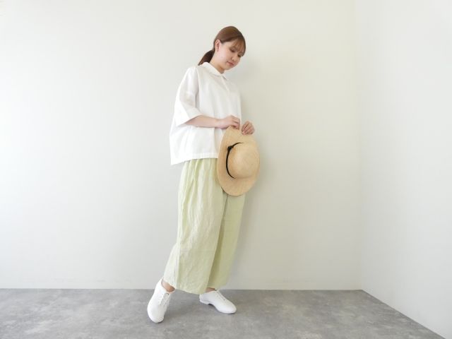 ROBE de PEAU(ローブ デ ポー) リネンカミーユタックパンツの商品画像2