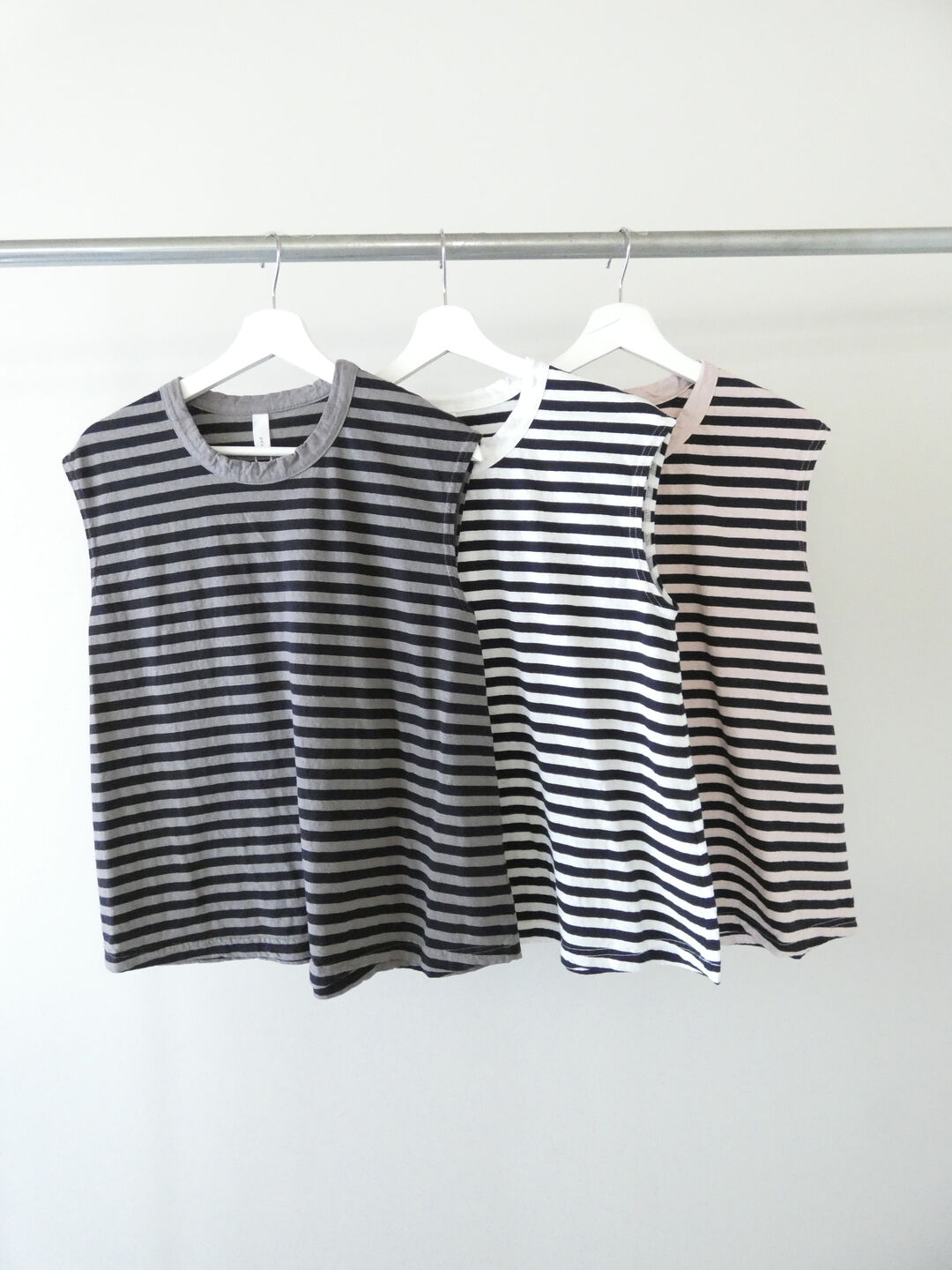 prit(プリット) 30/1リサイクルムラ糸天竺ボーダーノースリーブフレアプルオーバーの商品画像10